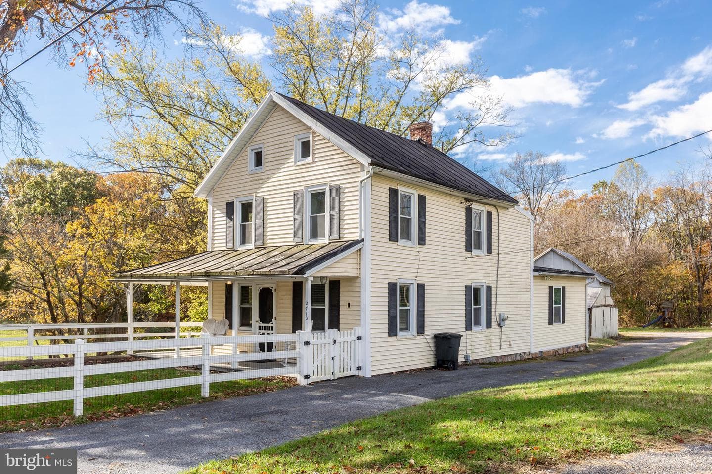 2710 Murkle Road photo 1