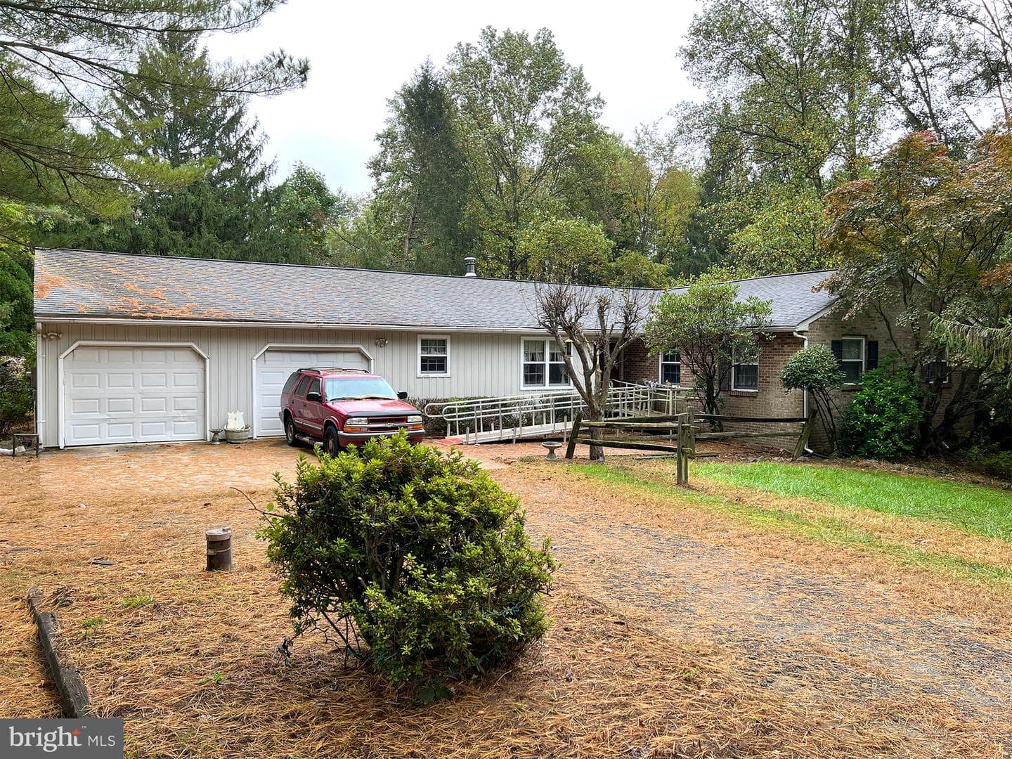 4992 Millers Station Road photo 1