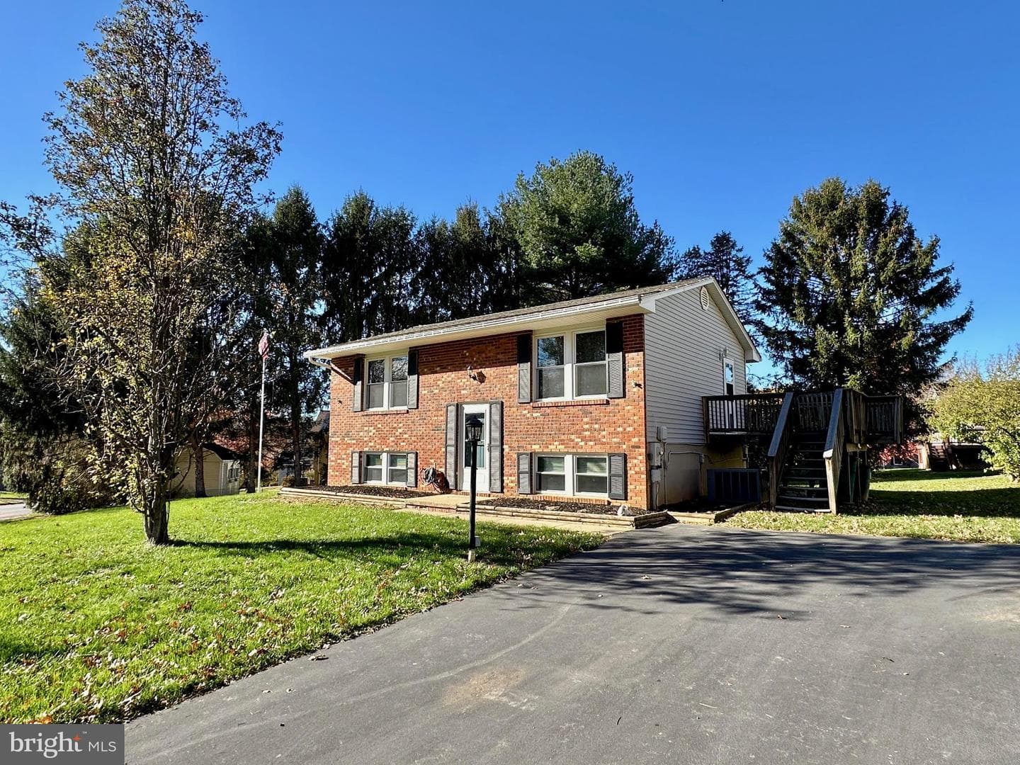 1625 Andylin Way photo 1