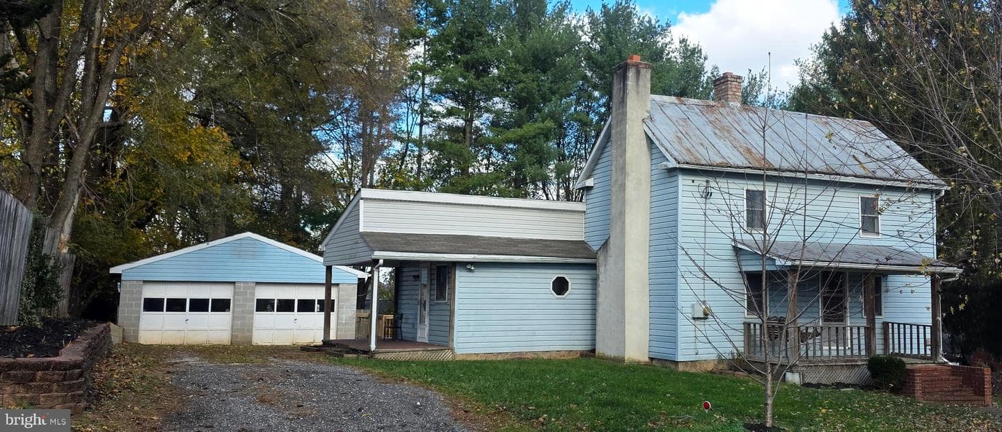 1326 Old New Windsor Road photo 1
