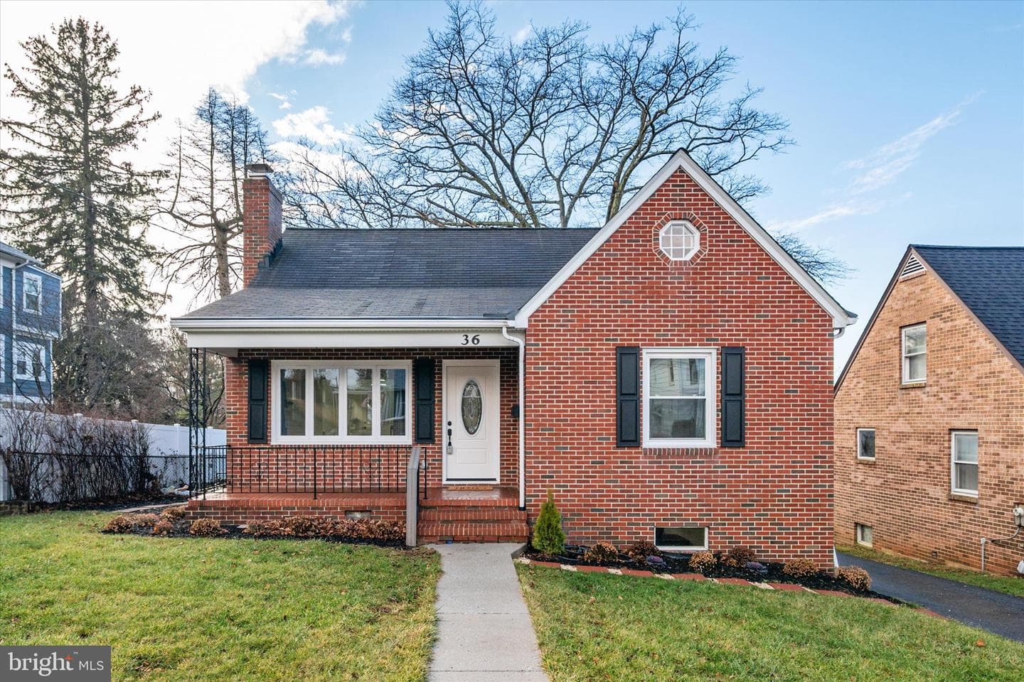 36 E George Street photo 1