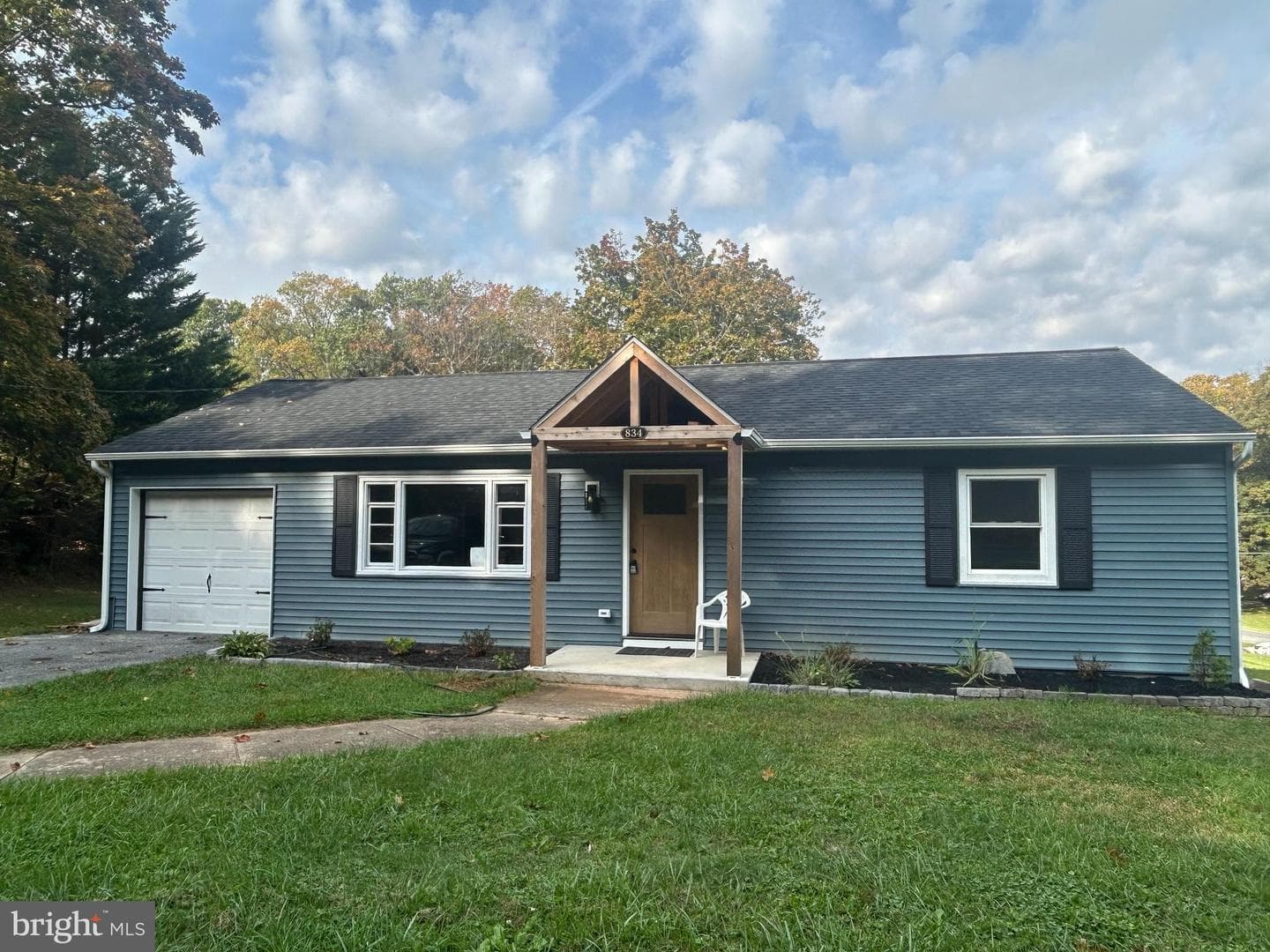 834 Hughes Shop Road photo 1