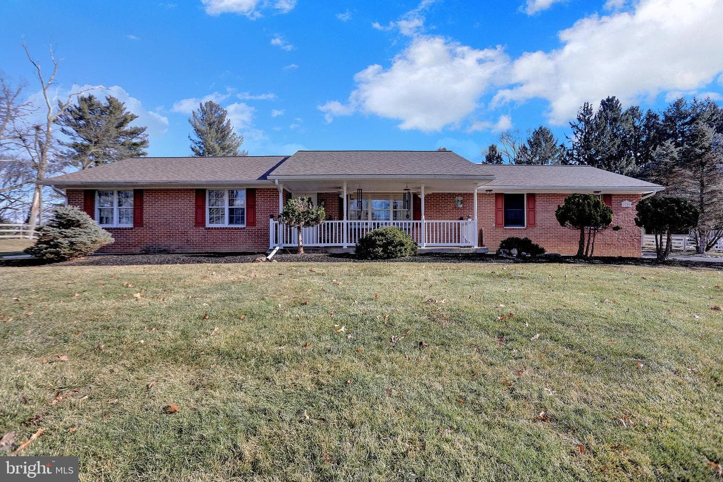 1209 Woodland Court photo 1