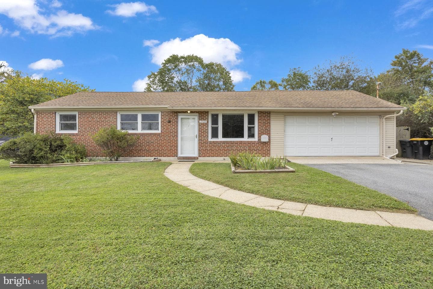 7729 Carter Road photo 1