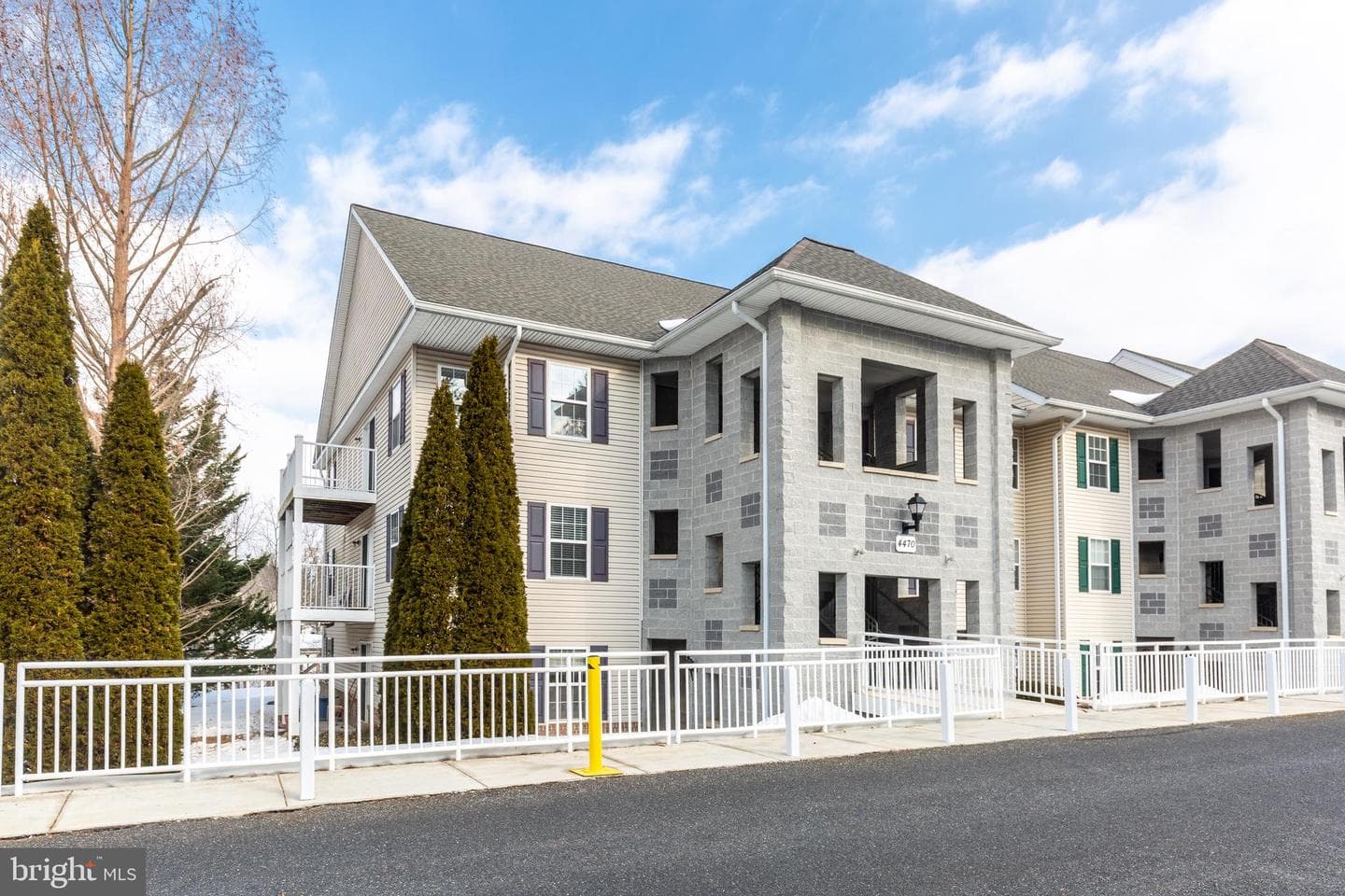 4470 Woodsman Drive #731