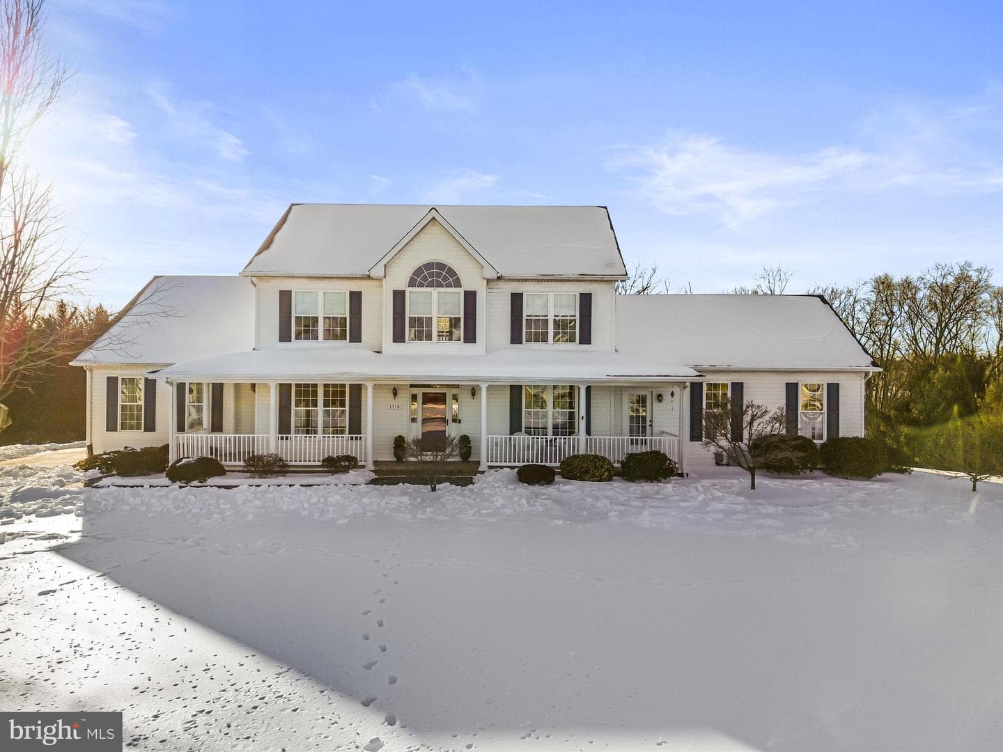 4710 Gold Finch Drive photo 1