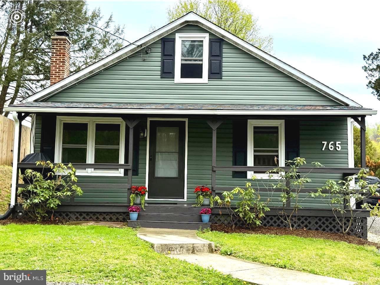 765 Old Manchester Road photo 1