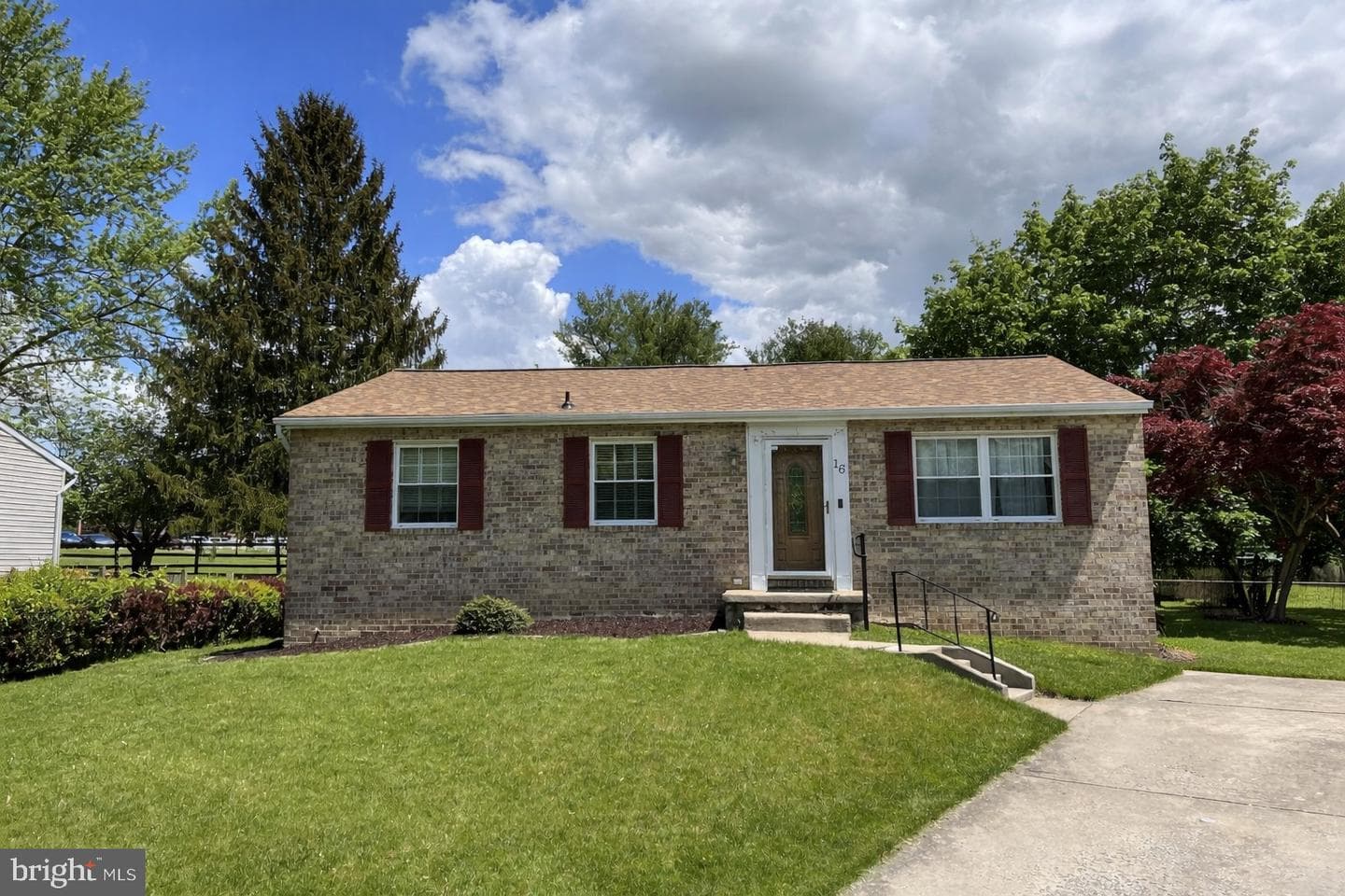 16 Fox Meadow Garth photo 1