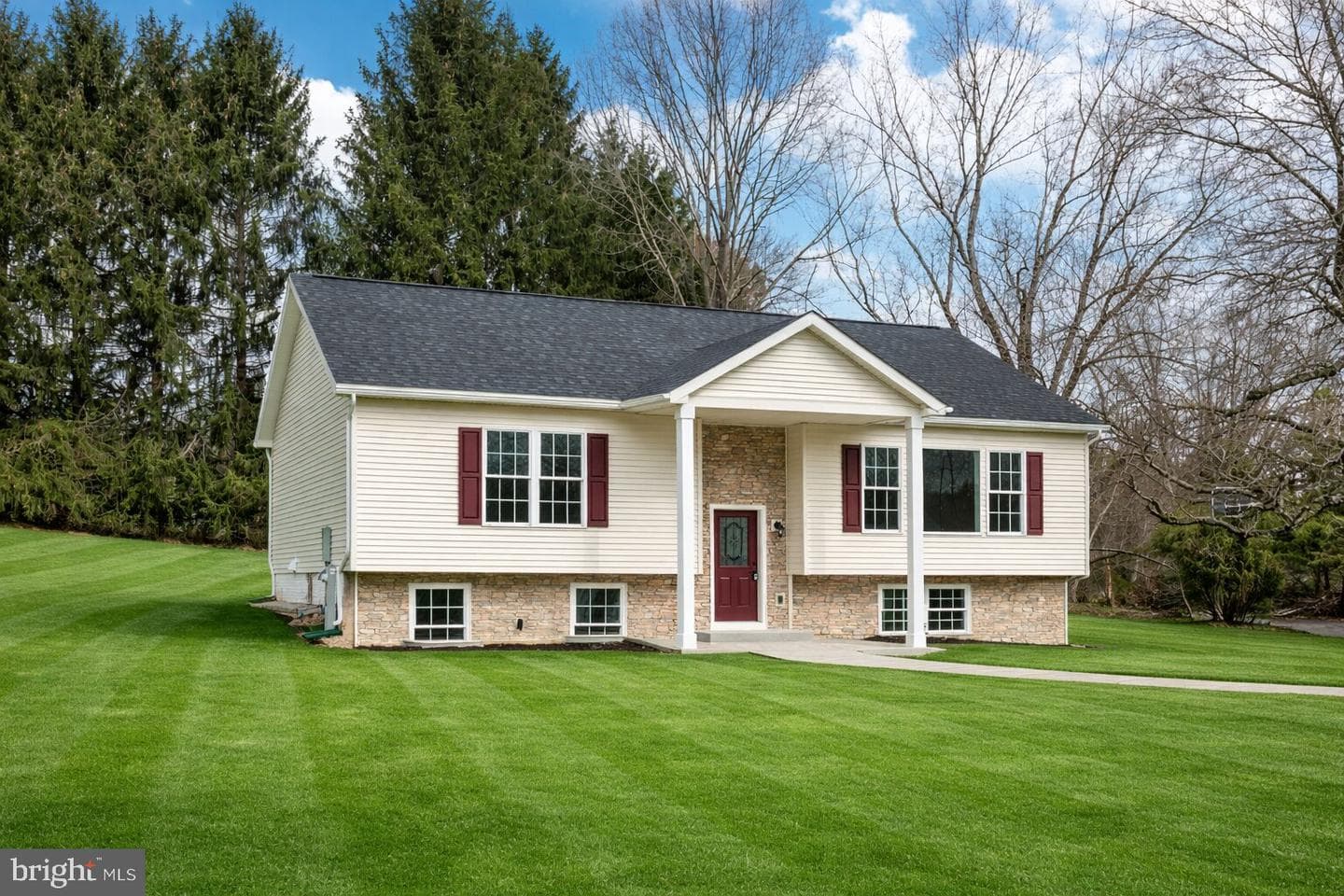 3406 View Ridge Circle photo 1