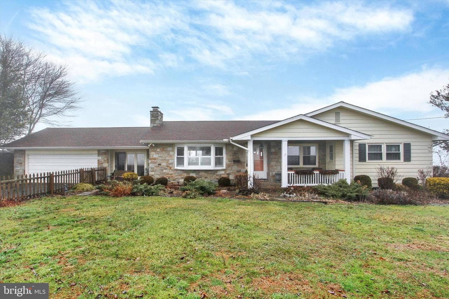 110 Lees Mill Road photo 1