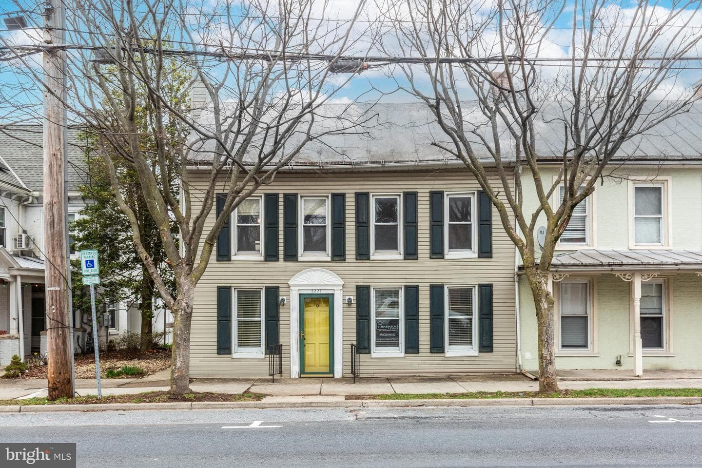 3221 Main Street photo 1