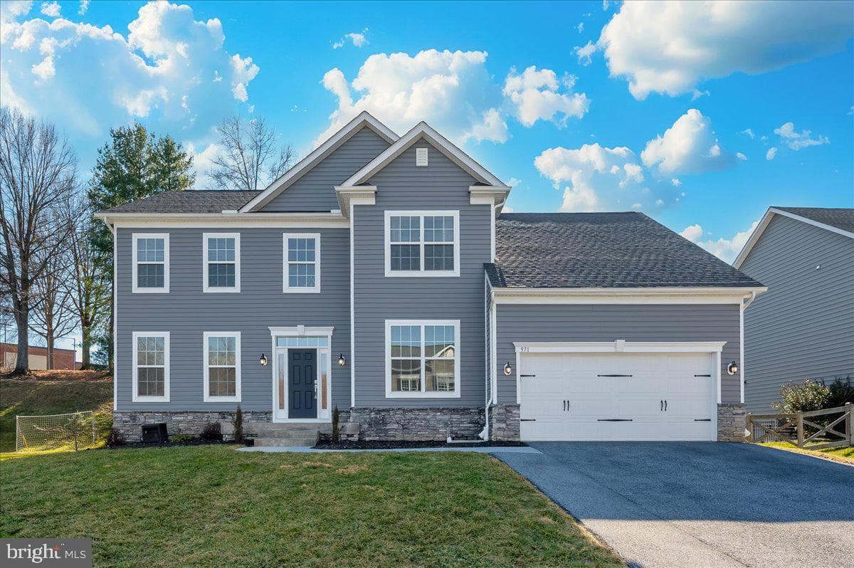 971 Erna Drive