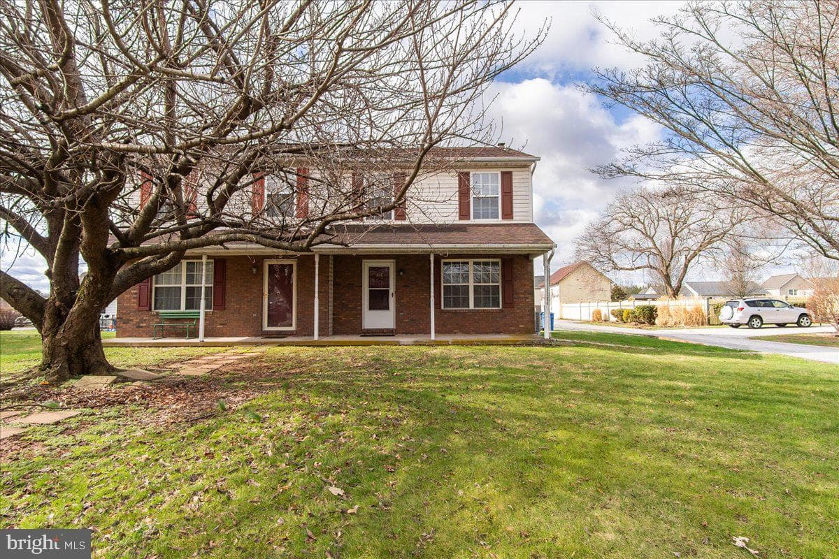 334 E Baltimore Street photo 1