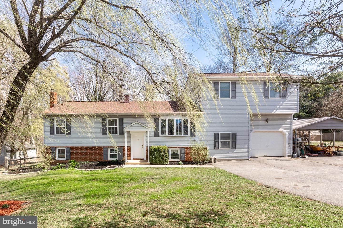 2203 Green Haven Way