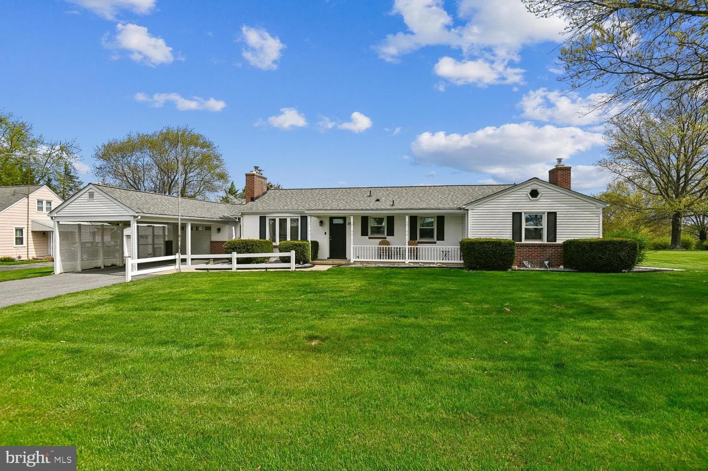438 Hook Road