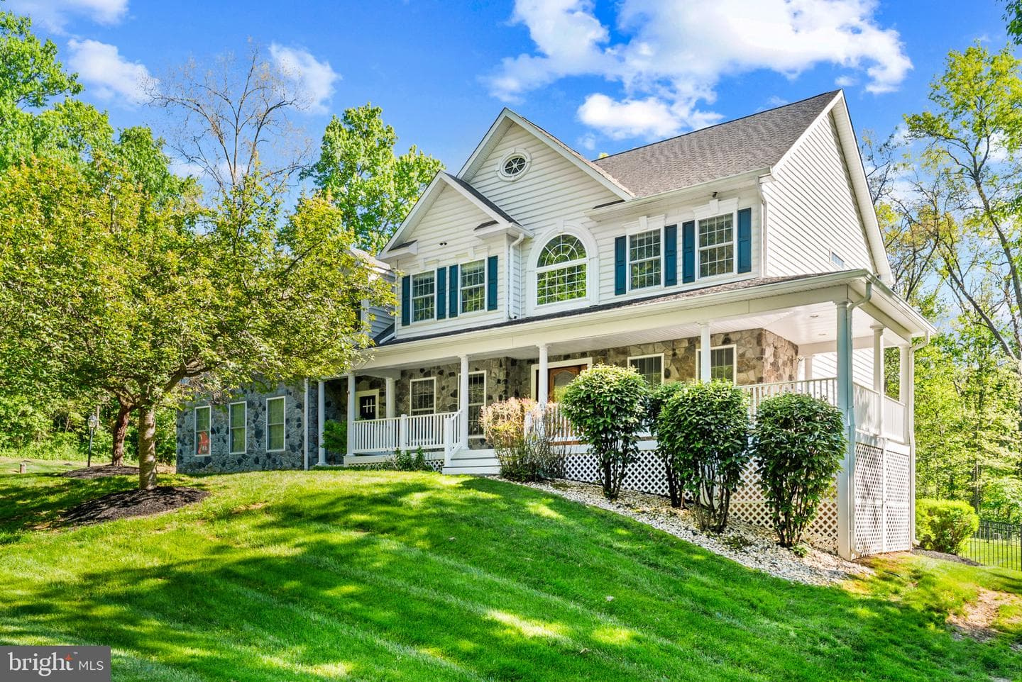 3125 Lakewood Manor Drive photo 1