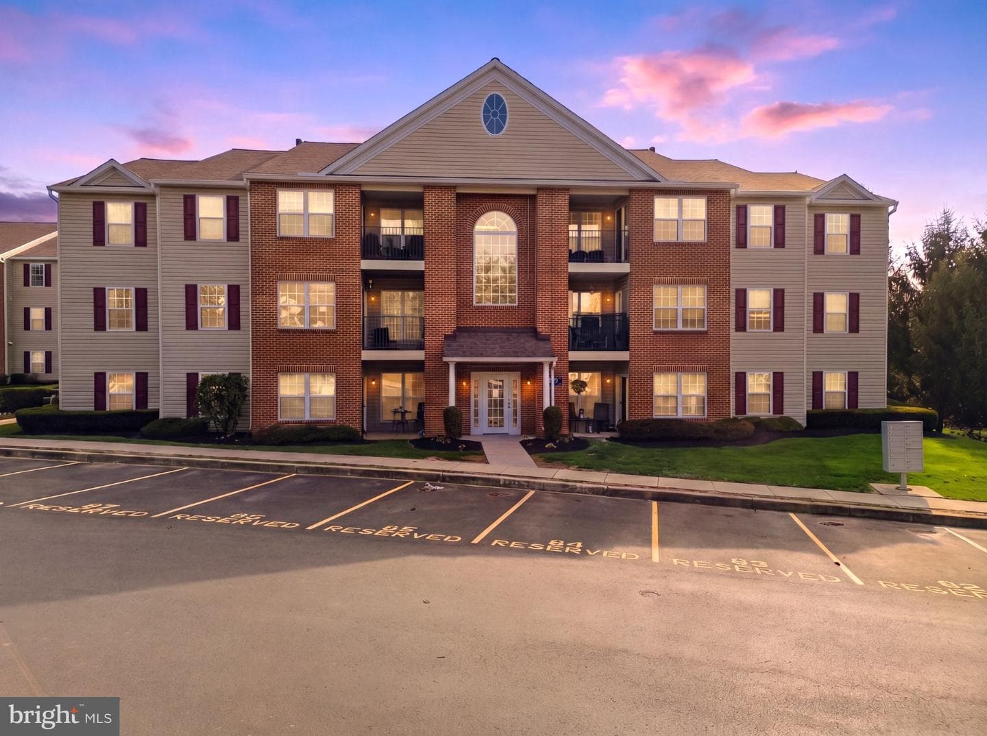 3840 Normandy Drive #1b