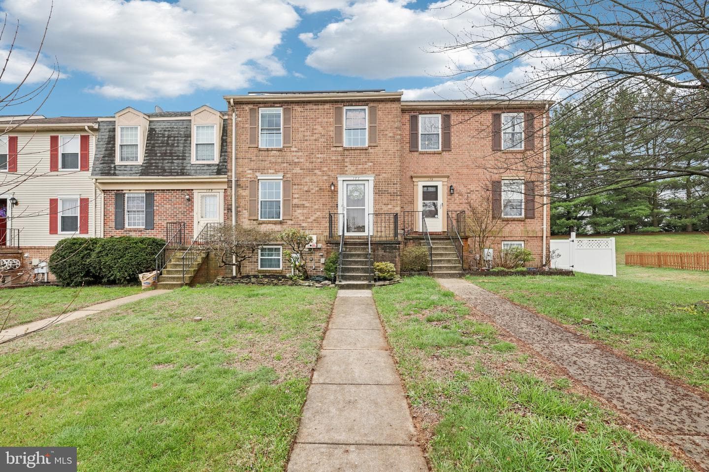 177 Alymer Court