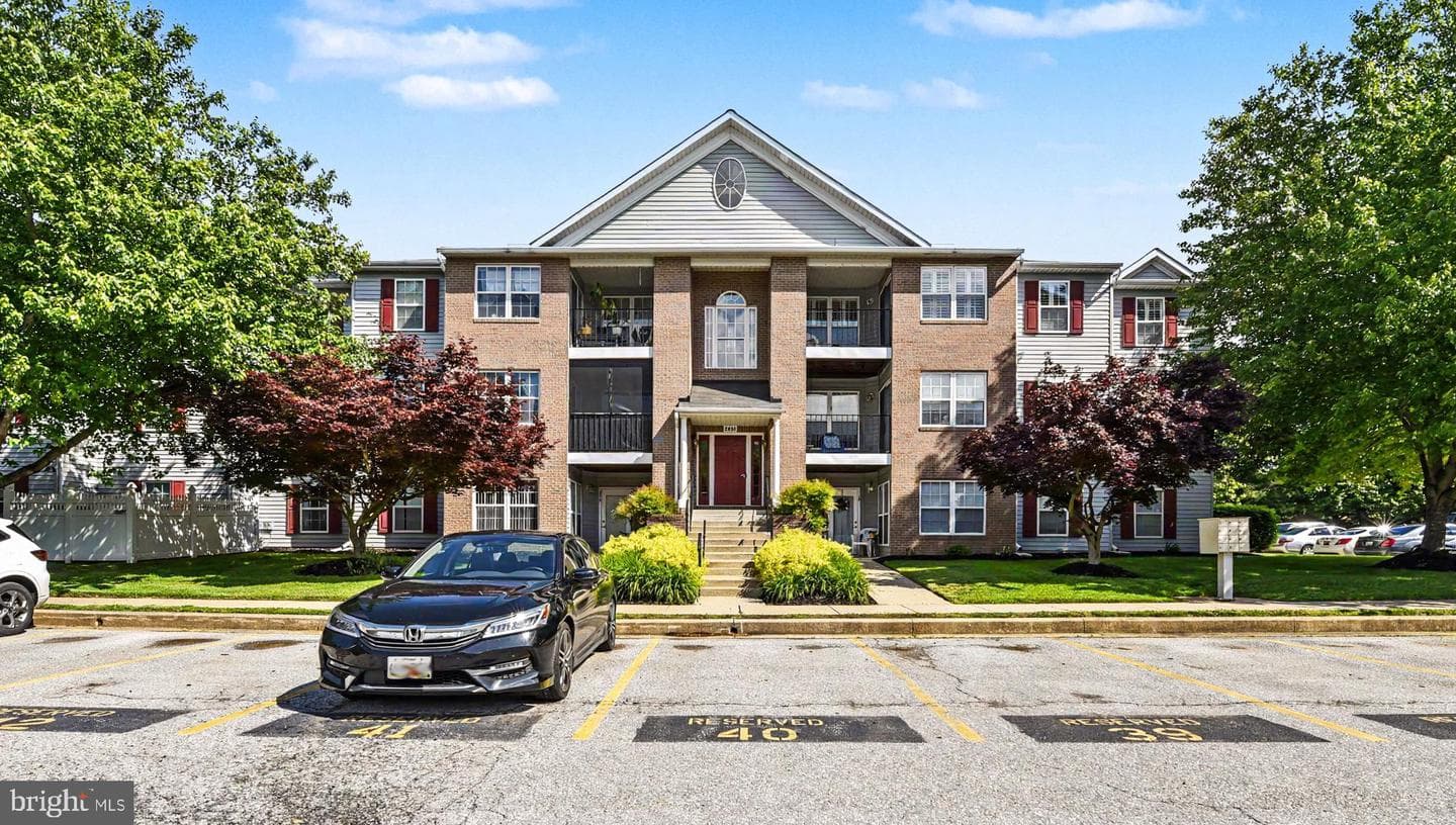3810 Sunnyfield Court #1b photo 1