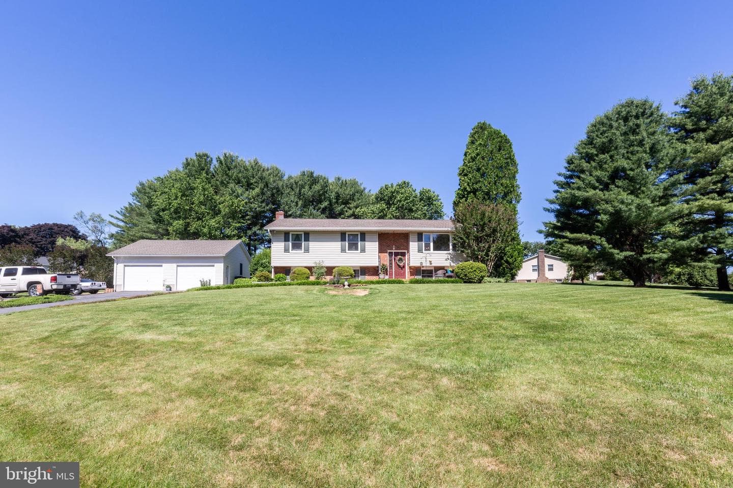2698 Rainbow Drive