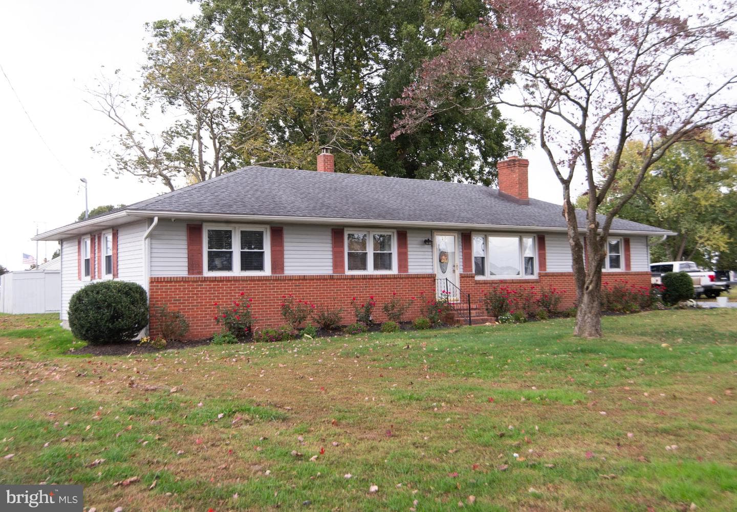 4909 Ravenwood Road photo 1