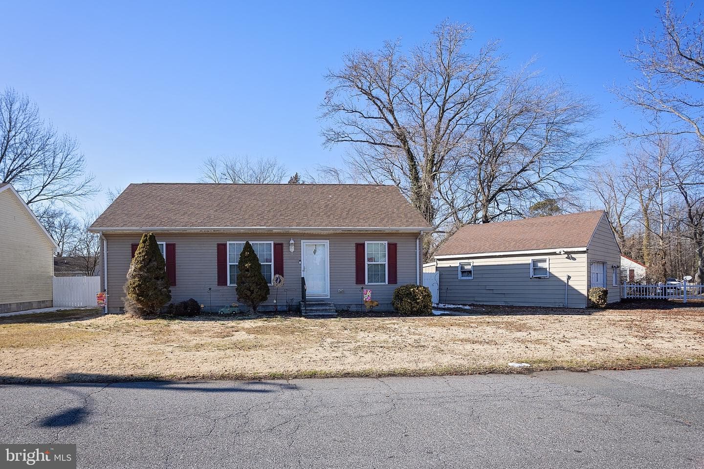 1303 Colonial Avenue