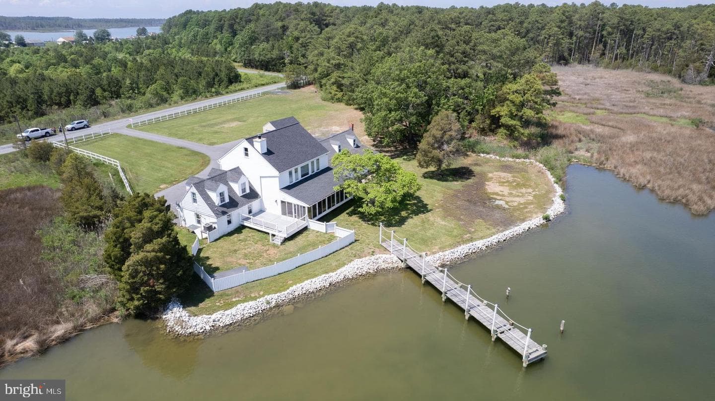 5511 Casson Neck Road photo 1