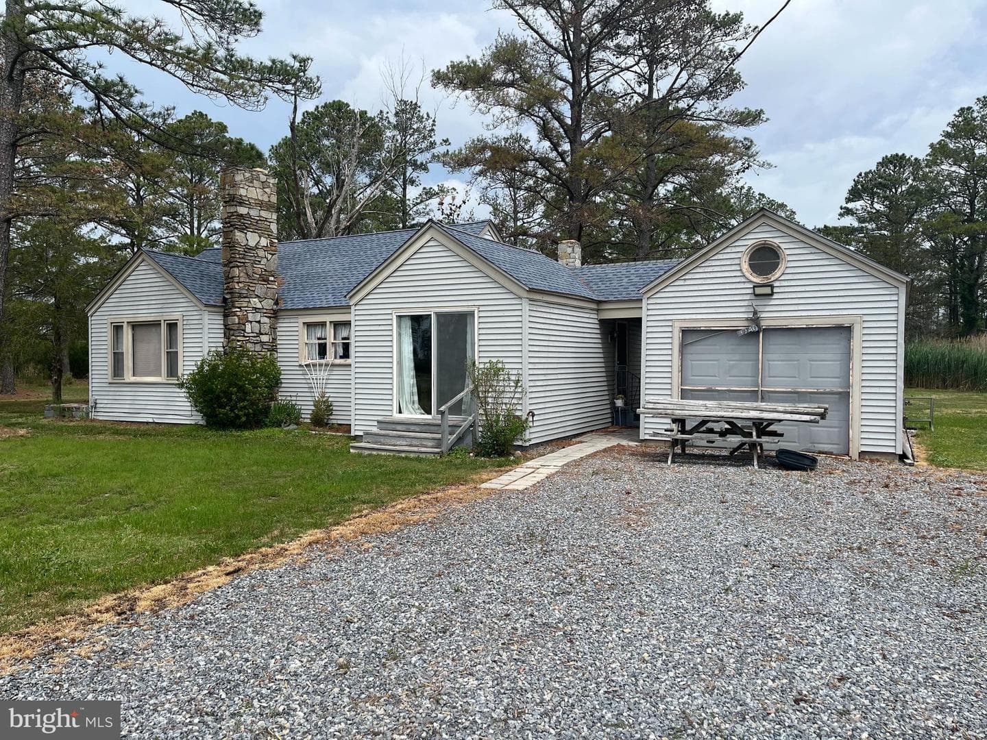 3240 Robbins Road photo 1