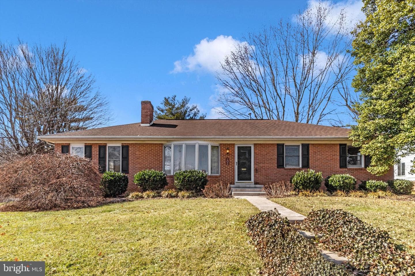 101 Fairview Avenue photo 1