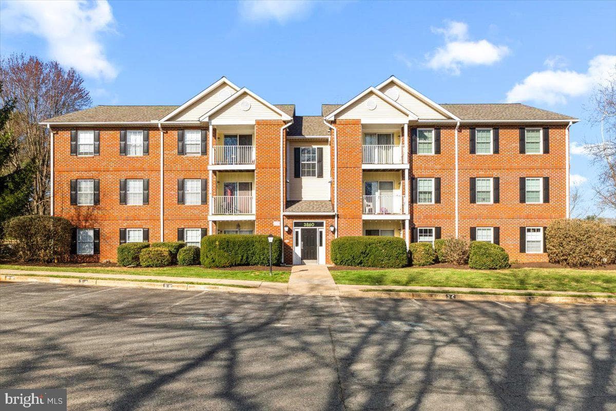 3860 Shadywood Drive #3b photo 1