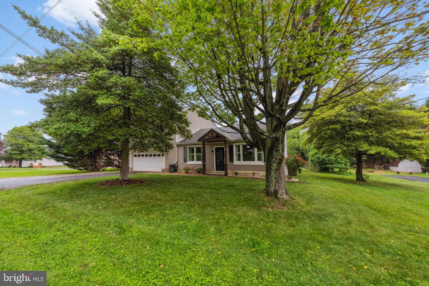 5939 Meadow Road photo 1