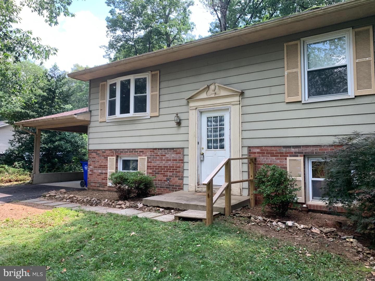 5635 Catoctin Ridge Drive photo 1