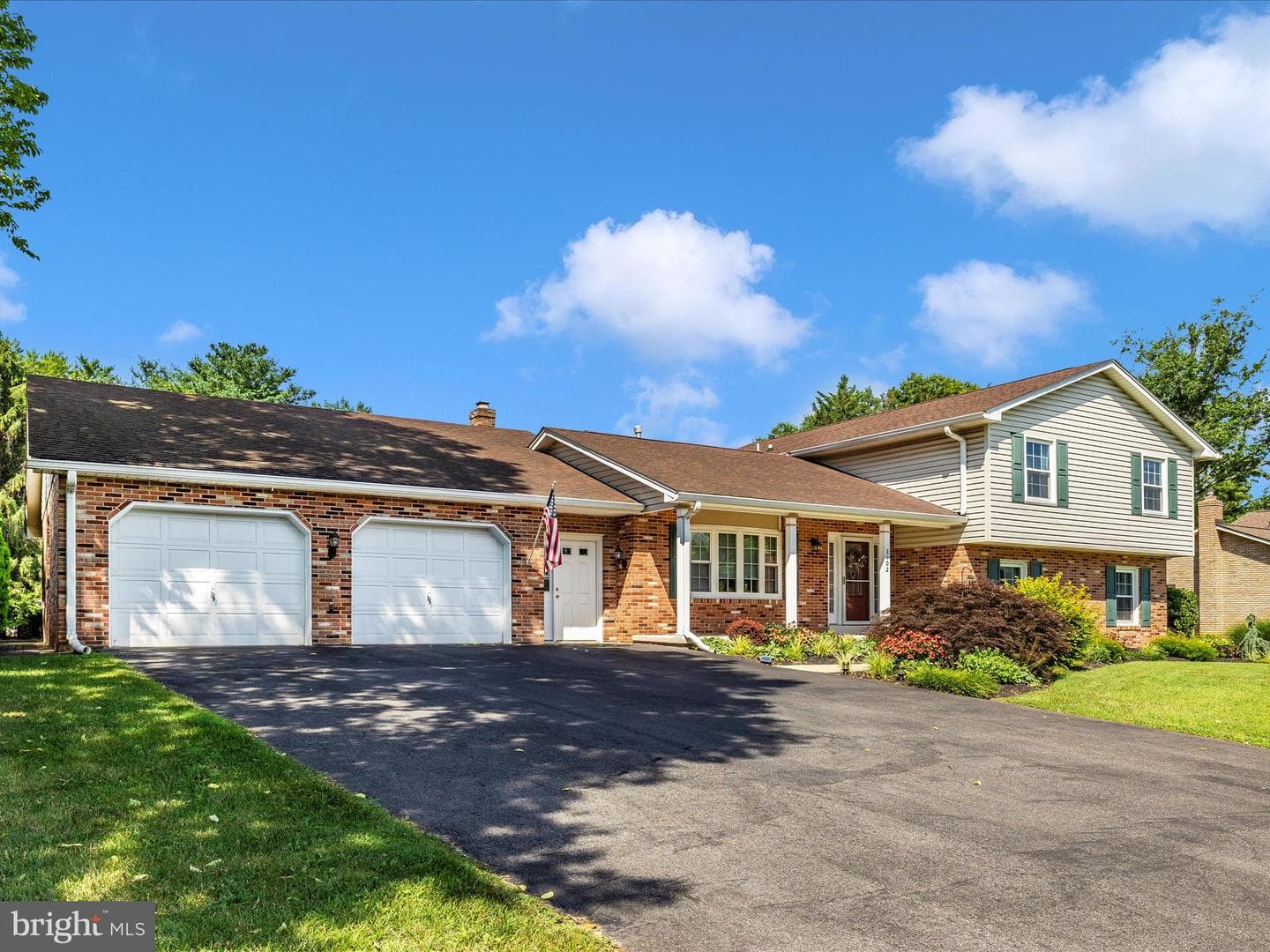 8102 Glendale Drive photo 1