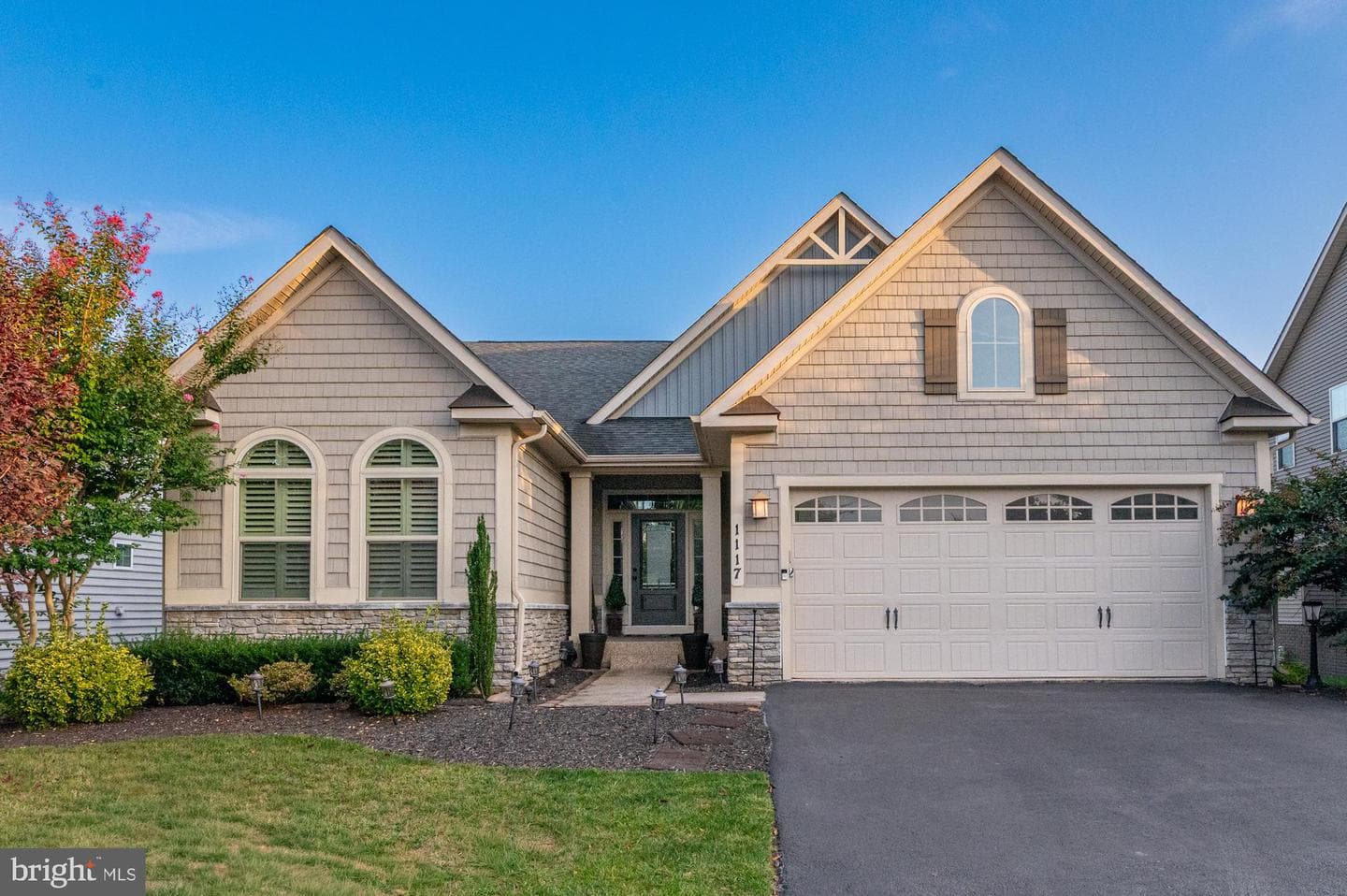 1117 Long Farm Circle photo 1