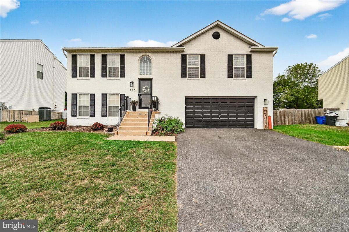 120 Victor Drive photo 1
