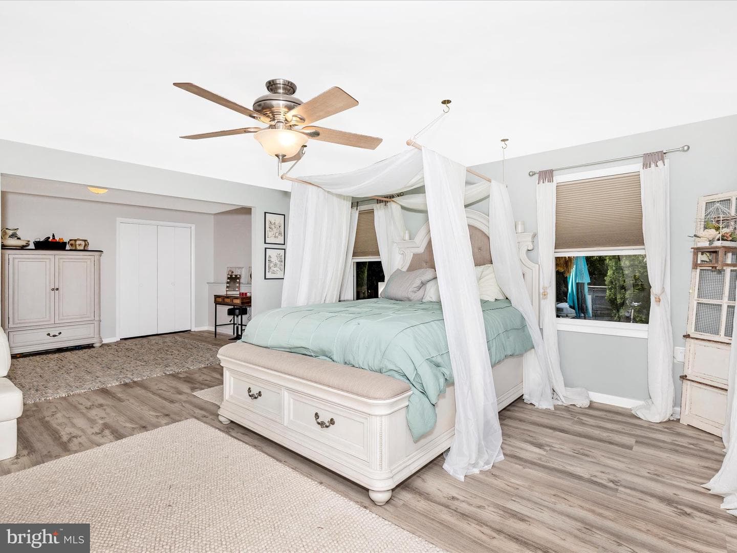 7996 Pleasant Court photo 1