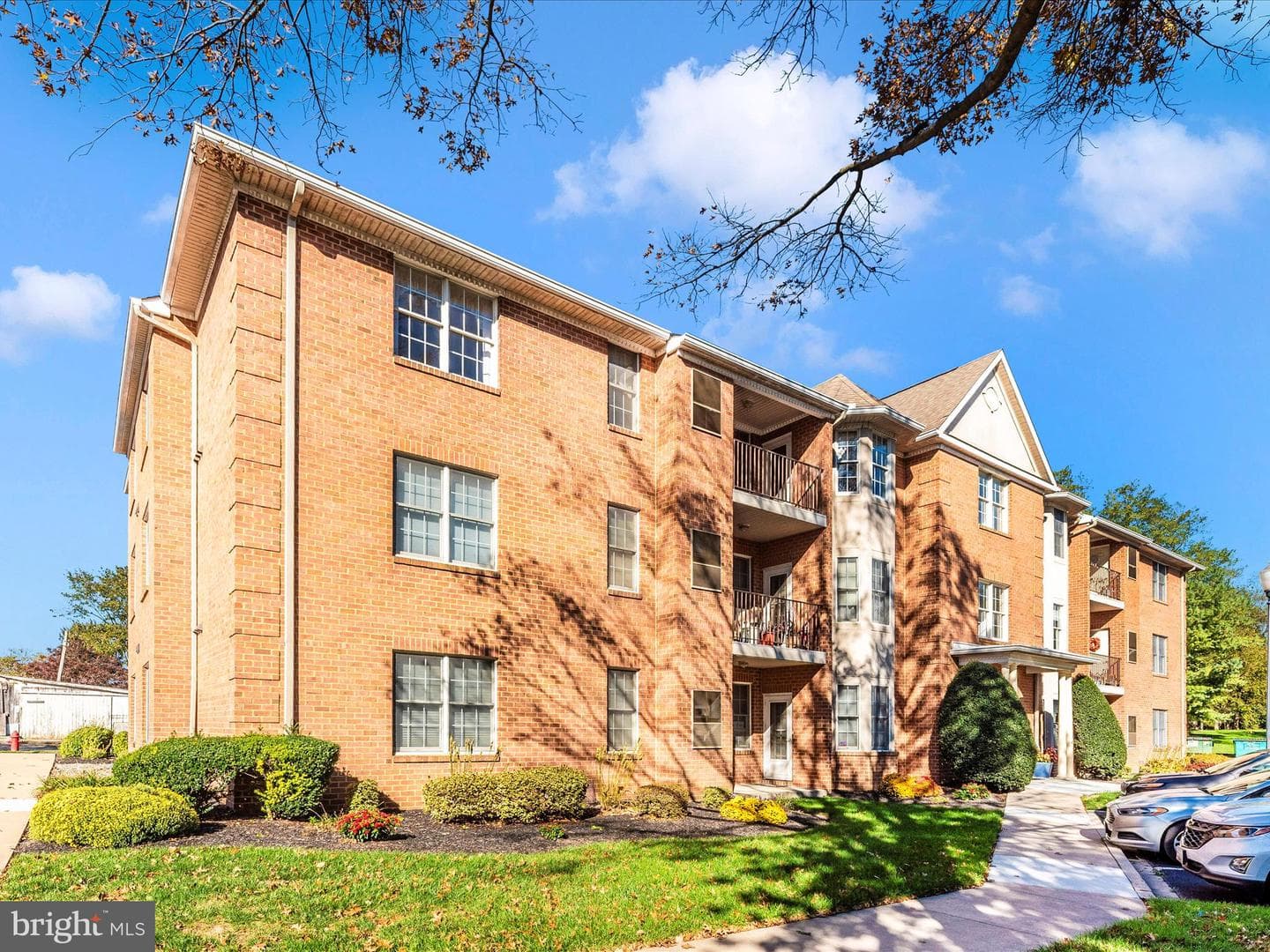 10 Rosewood Court #104 photo 1