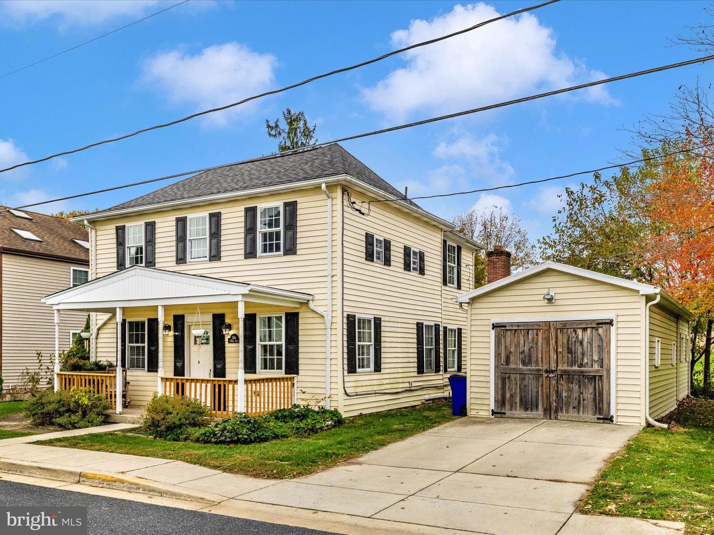 106 E Main Street photo 1