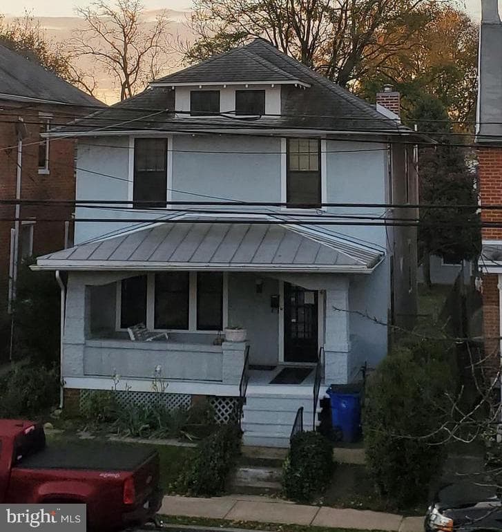 104 E 7th Street photo 1
