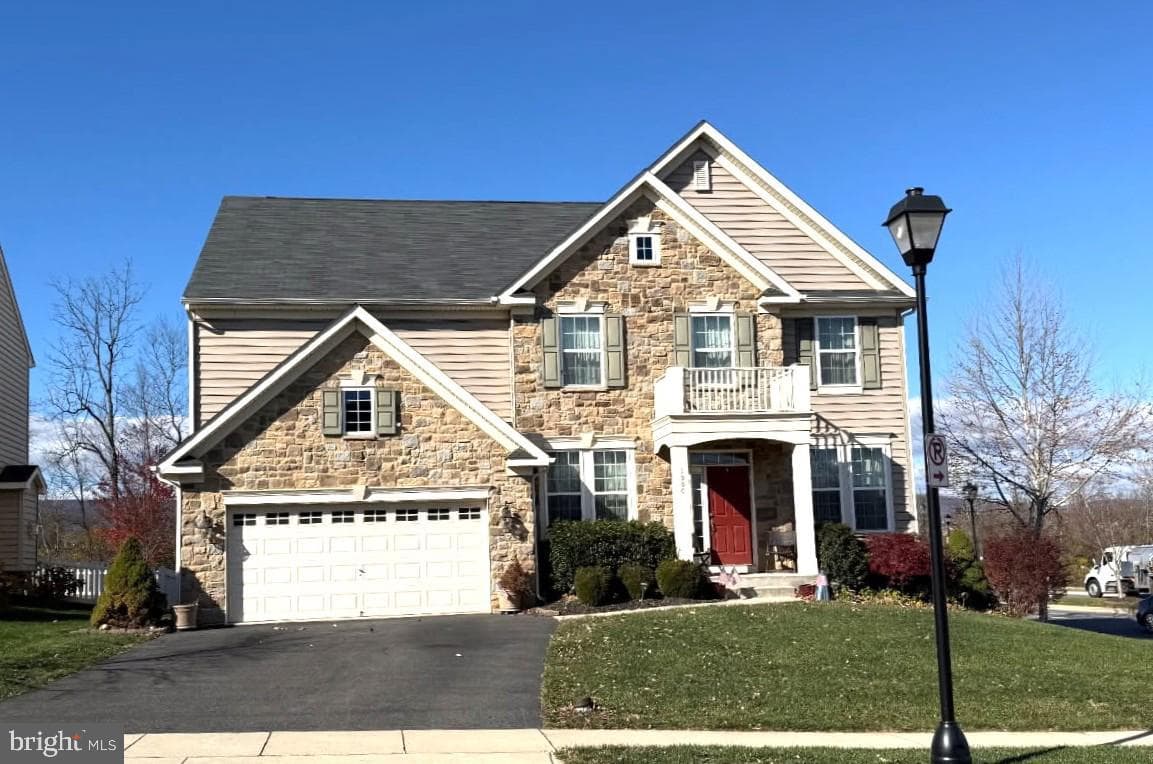1900 Crestone Drive photo 1