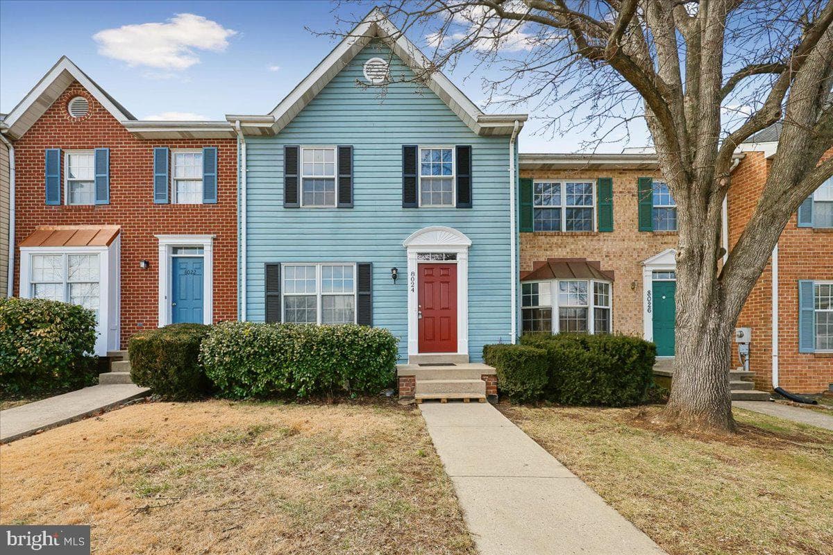 8024 Waterview Court photo 1