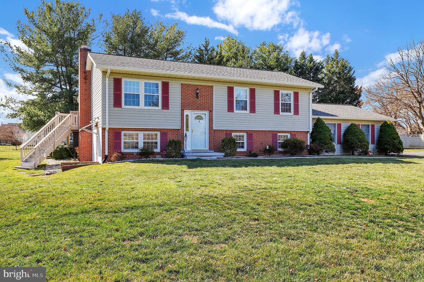 5709 Adamstown Road