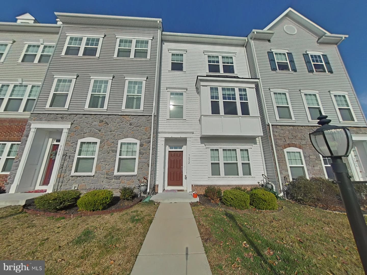 5652 Tallyn Hunt Place
