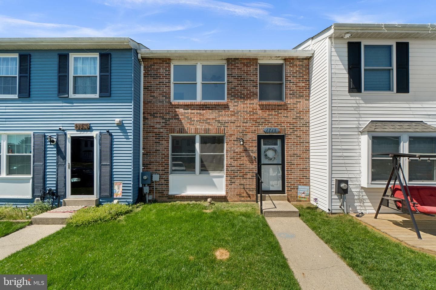 1715 Country Court photo 1