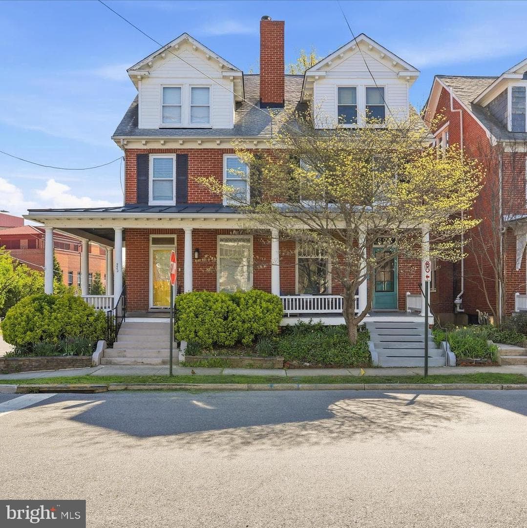 520 Elm Street