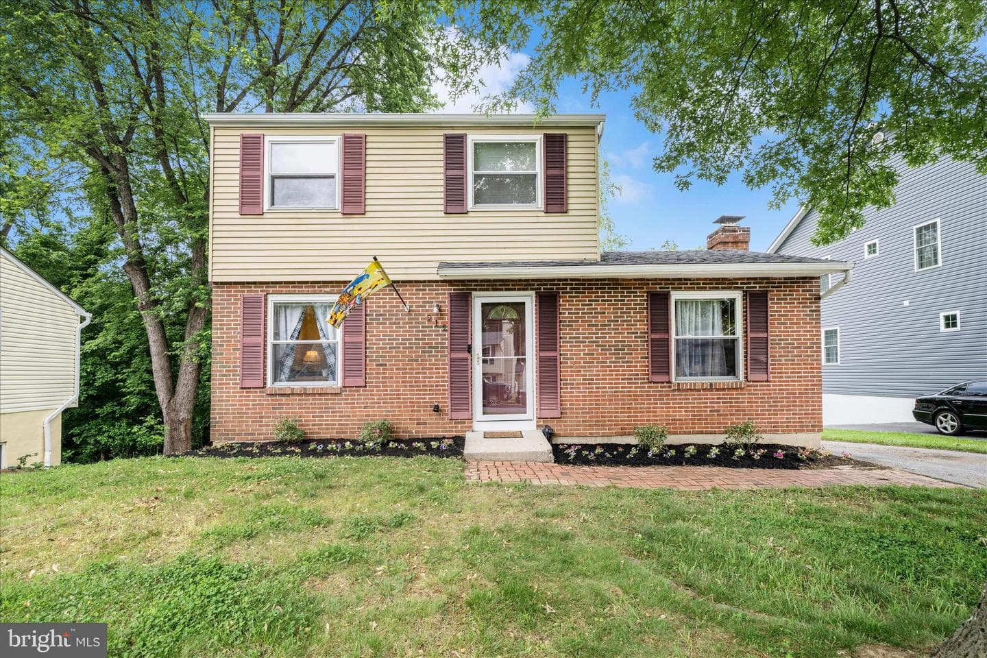 212 Wintergreen Lane