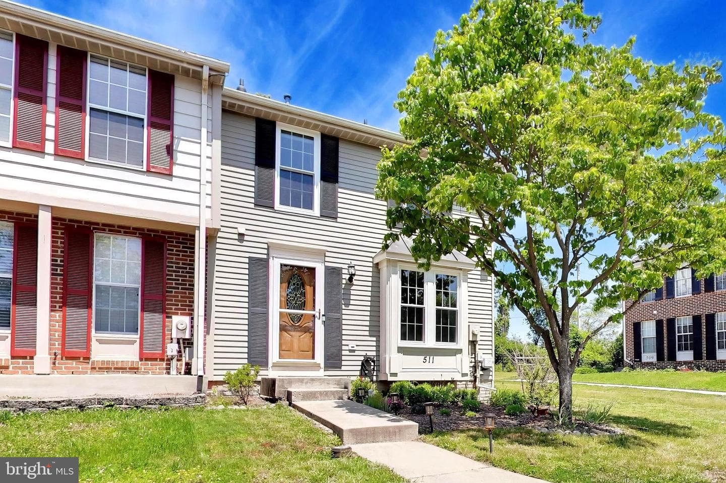 511 Hollyberry Way