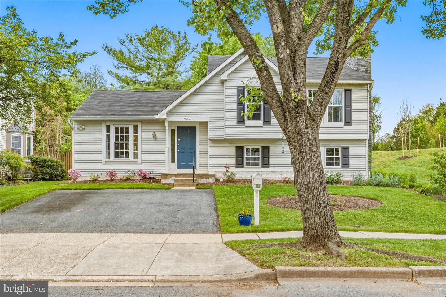 1420 Hunting Horn Lane