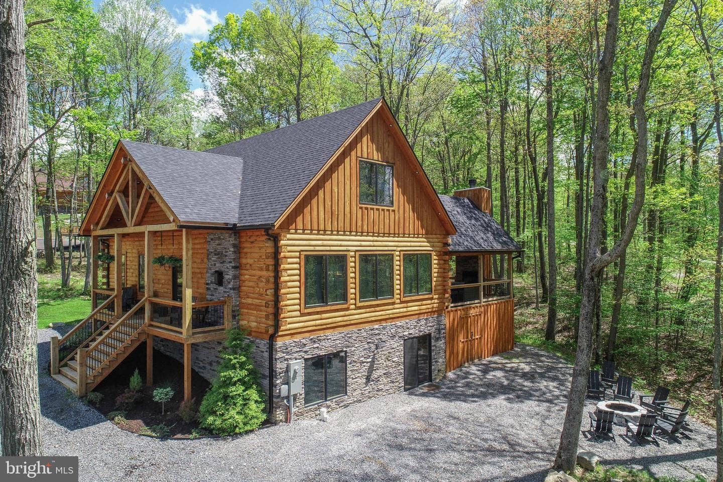 1067 N Camp Road photo 1