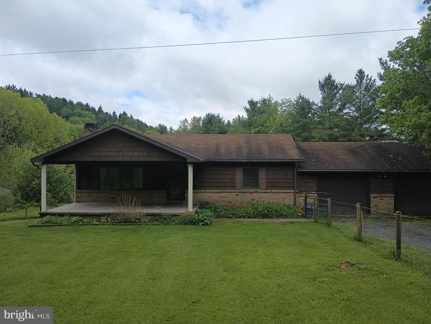 2571 Shady Dell Road photo 1
